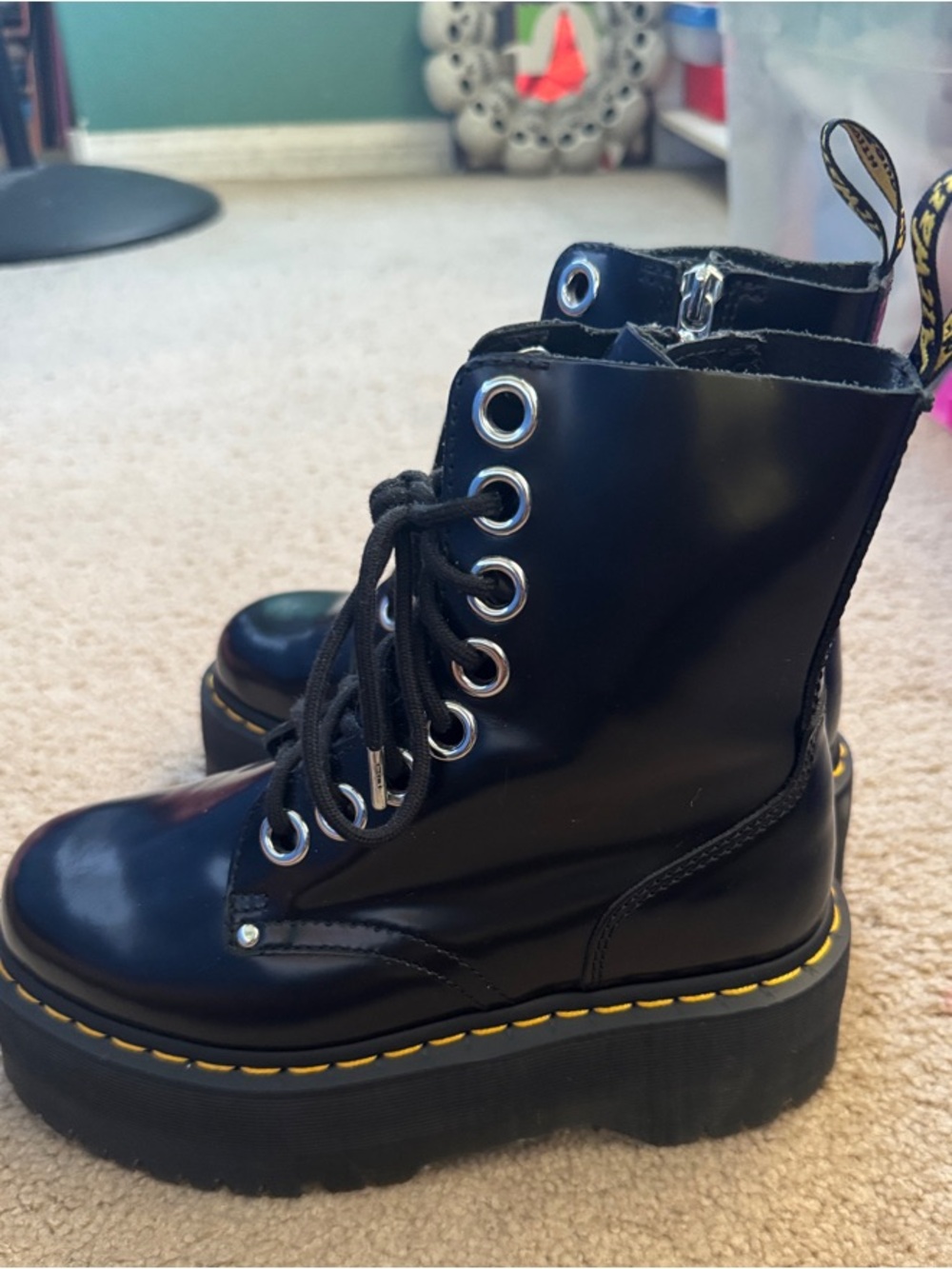 Dr Martens - Picture 3 of 5